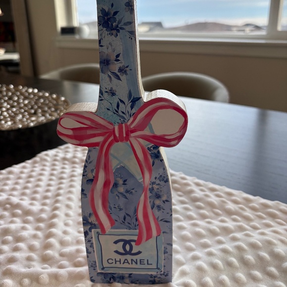 NEW CHANEL CHAMPAGNE BOTTLE HOME 3D WOOD ACCENT DECOR - Picture 2 of 7